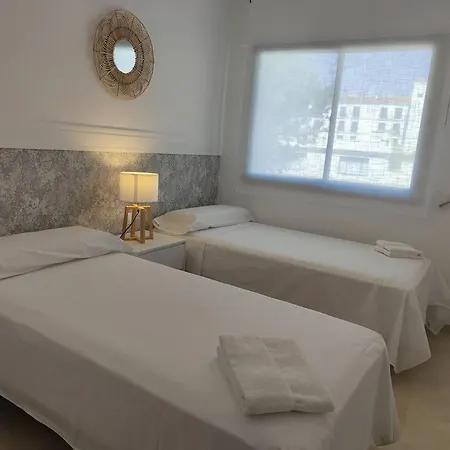 Apartment Modern 3 Bedroom In Puerto Banus
